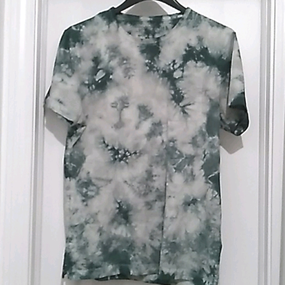 Tye dye tee shirt